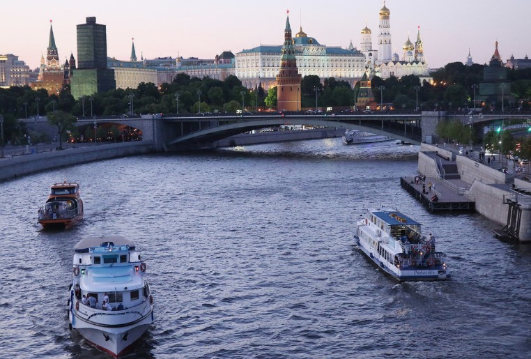 Река